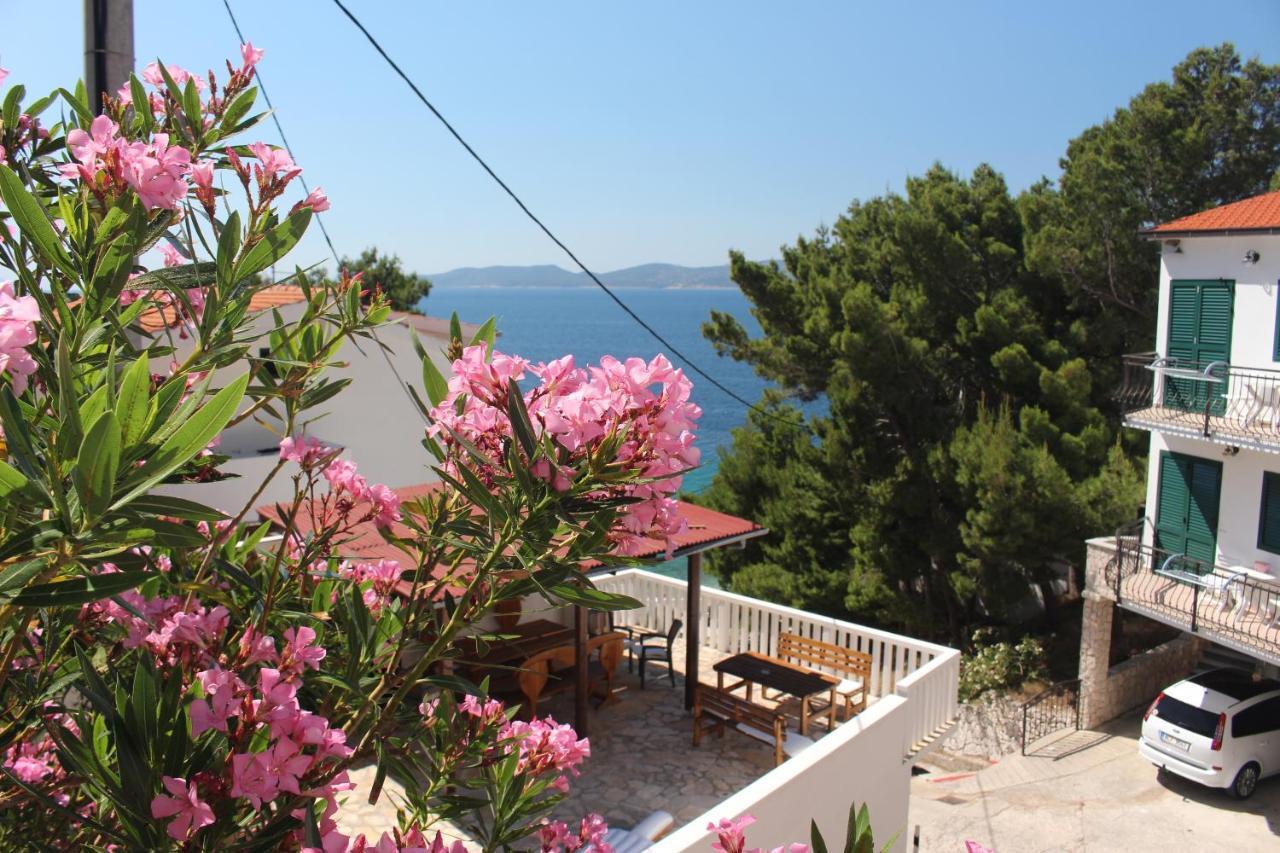 Zorana Apartment Mimice Exterior photo