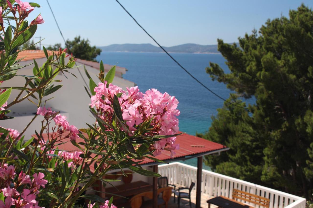 Zorana Apartment Mimice Exterior photo