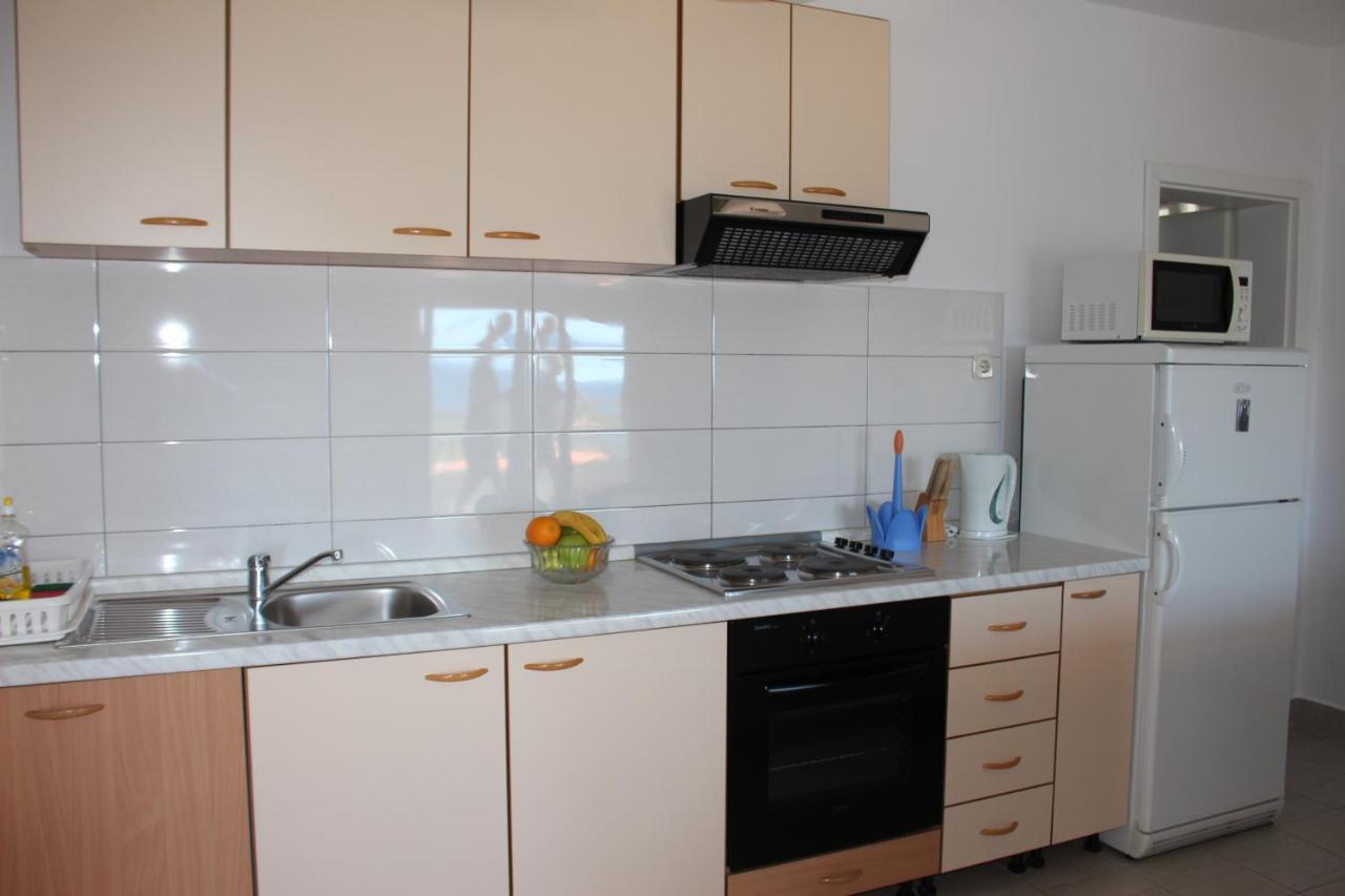 Zorana Apartment Mimice Exterior photo